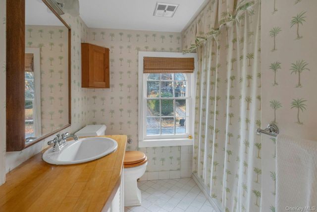 733 Stuart Avenue, Mamaroneck, NY 10543