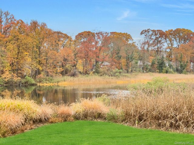 733 Stuart Avenue, Mamaroneck, NY 10543