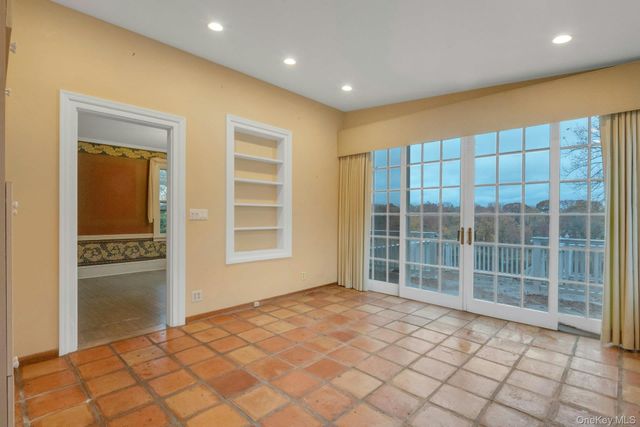 733 Stuart Avenue, Mamaroneck, NY 10543