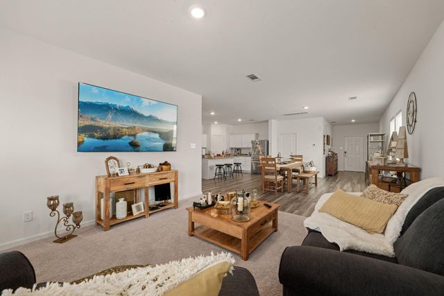 718 Amesbury Road, Conroe, TX 77316