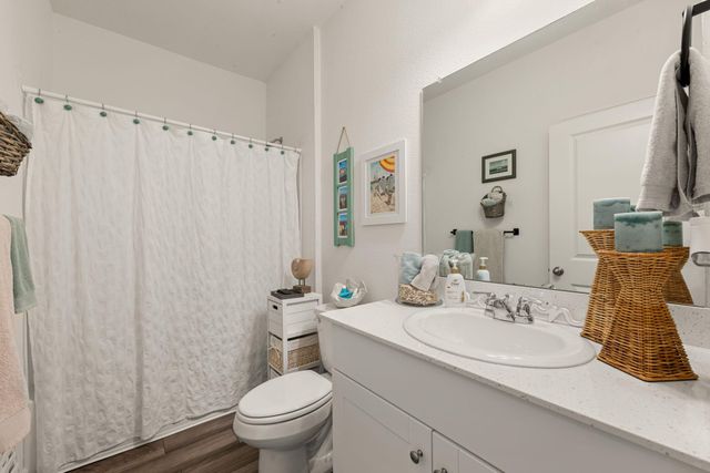 718 Amesbury Road, Conroe, TX 77316