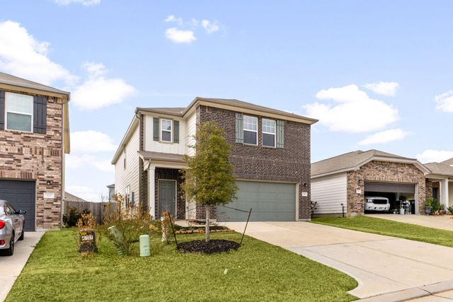 718 Amesbury Road, Conroe, TX 77316