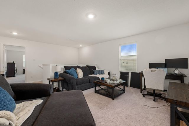 718 Amesbury Road, Conroe, TX 77316