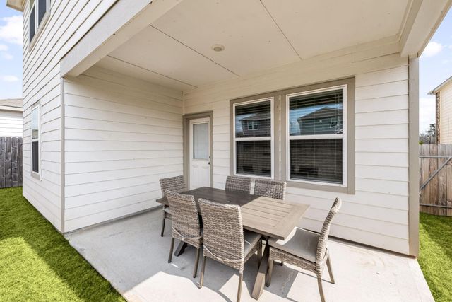 718 Amesbury Road, Conroe, TX 77316