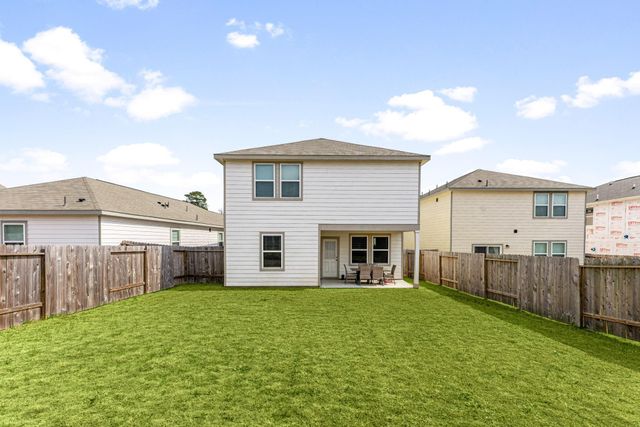 718 Amesbury Road, Conroe, TX 77316