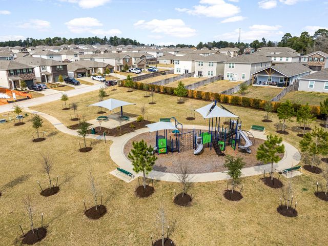 718 Amesbury Road, Conroe, TX 77316