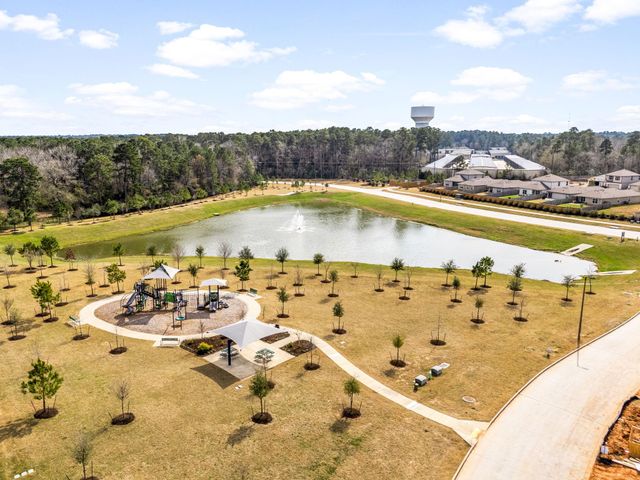 718 Amesbury Road, Conroe, TX 77316