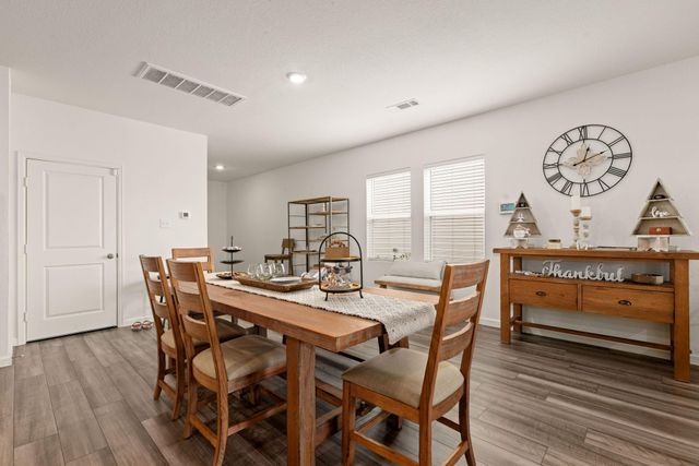 718 Amesbury Road, Conroe, TX 77316