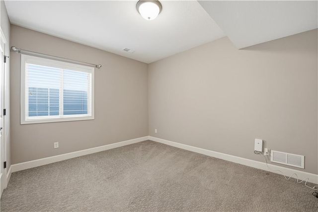 9892 Hollis Lane, Lenexa, KS 66227