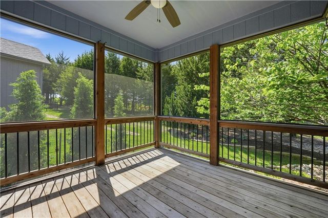 9892 Hollis Lane, Lenexa, KS 66227