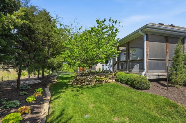 9892 Hollis Lane, Lenexa, KS 66227