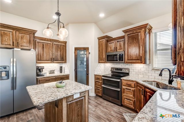 107 Northern Avenue, Gatesville, TX 76528