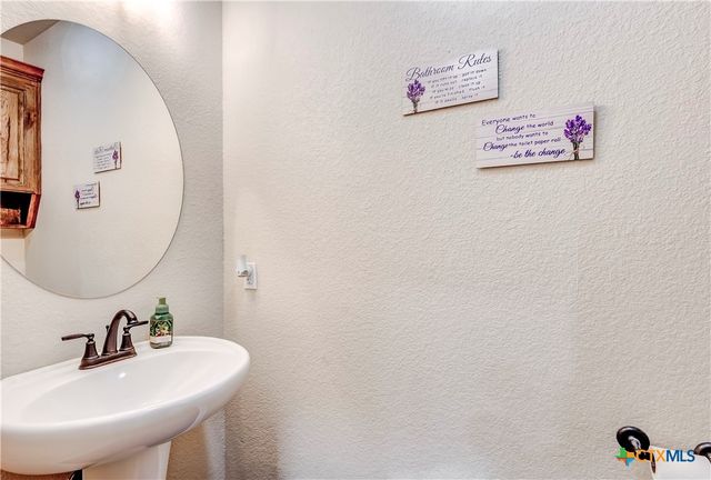 107 Northern Avenue, Gatesville, TX 76528