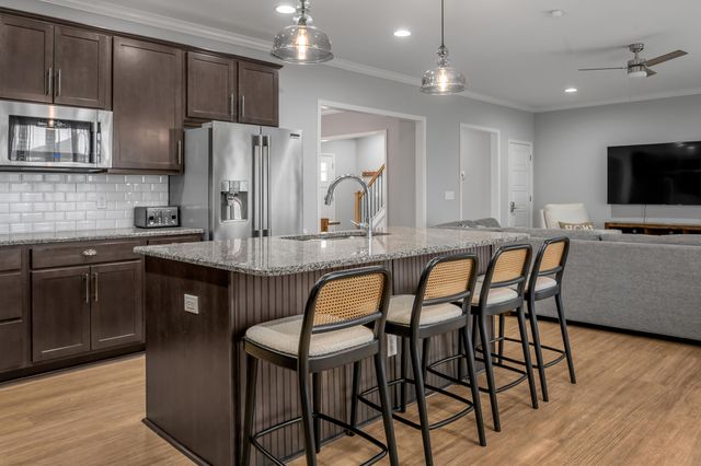 527 Estrella Drive, Lexington, KY 40511