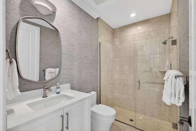 24 Marina Gardens Drive, Palm Beach Gardens, FL 33410