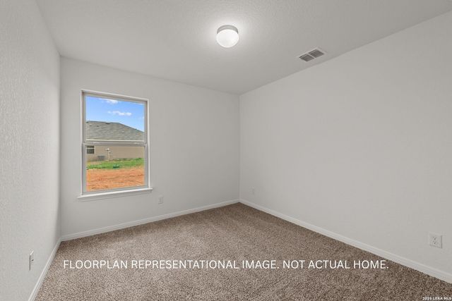 133 GREELEY DR, Floresville, TX 78114