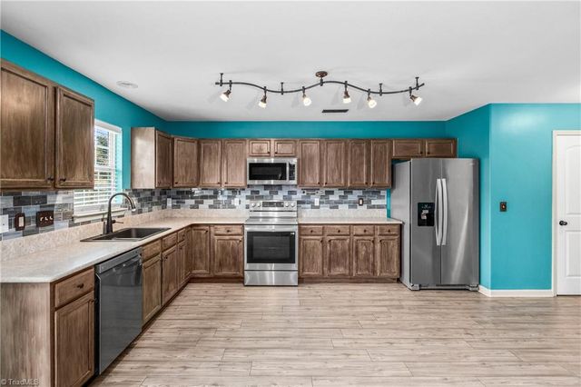 4555 Ramseur Drive, Winston-salem, NC 27101