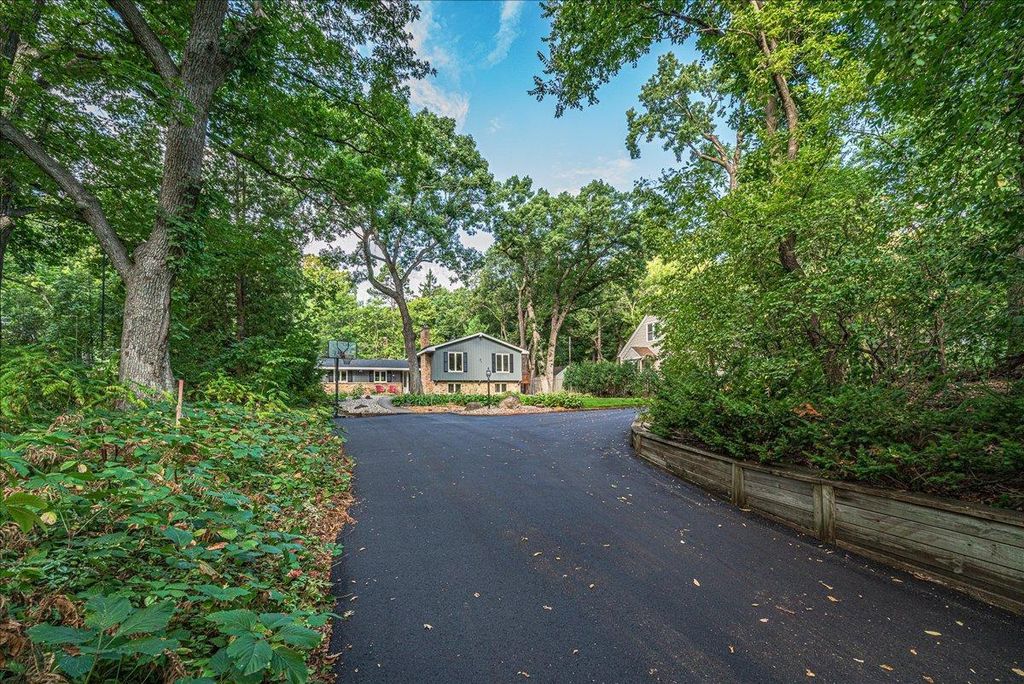 312 Griffit Street, Edina, MN 55343 — photo 5