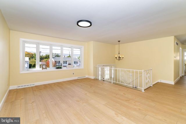 417 AUBURN ST, Woodbury Heights, NJ 08097