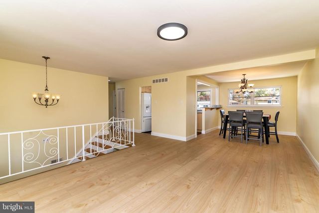 417 AUBURN ST, Woodbury Heights, NJ 08097