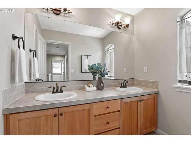 6645 Nw 165TH Ave, Portland, OR 97229