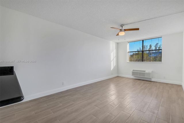 2501 Riverside Dr 307-A, Coral Springs, FL 33065