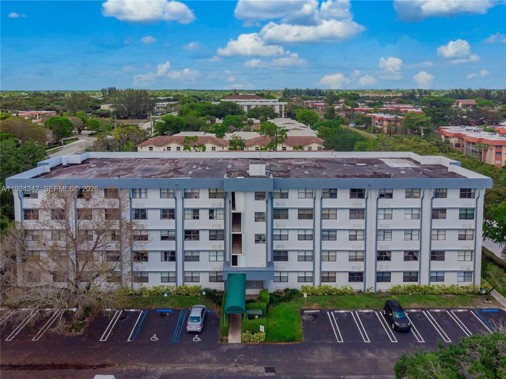 2501 Riverside Dr 307-A, Coral Springs, FL 33065