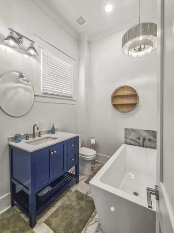 1105 Ball, Galveston, TX 77550