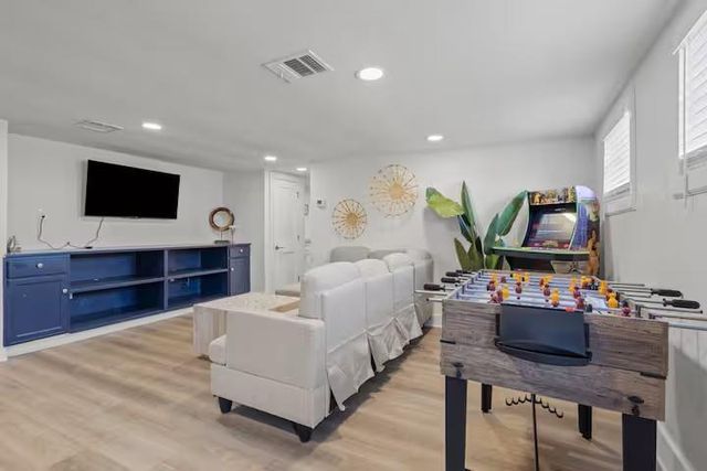 1105 Ball, Galveston, TX 77550