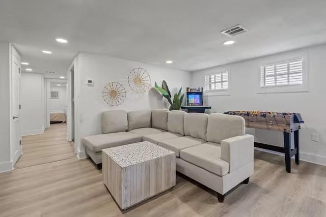 1105 Ball, Galveston, TX 77550