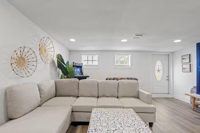 1105 Ball, Galveston, TX 77550