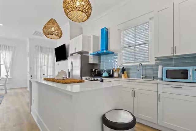 1105 Ball, Galveston, TX 77550