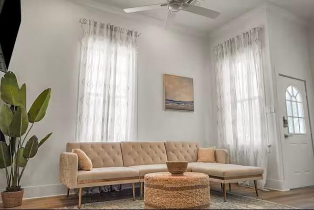 1105 Ball, Galveston, TX 77550