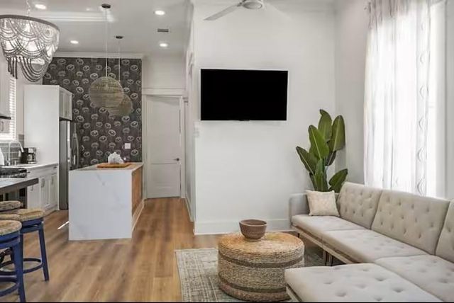 1105 Ball, Galveston, TX 77550