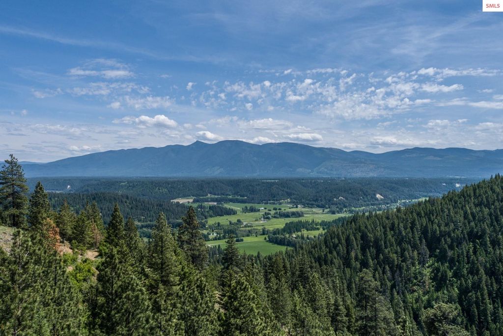 69 Boreal Way, Bonners Ferry, ID 83805