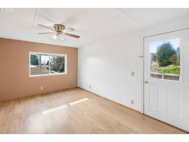 16172 WEDGEWOOD Ln, Brookings, OR 97415