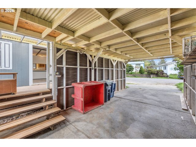 16172 WEDGEWOOD Ln, Brookings, OR 97415