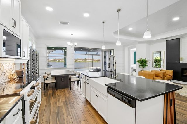 157 VERAZA COURT, Nokomis, FL 34275