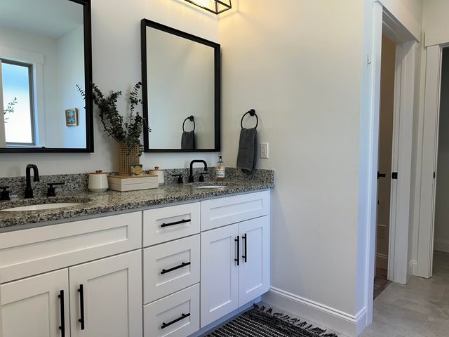 875 Affirmed dr, Boiling Springs, SC 29316