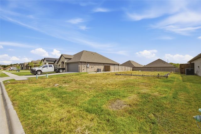 807 Moseley Lane, Greenville, TX 75402