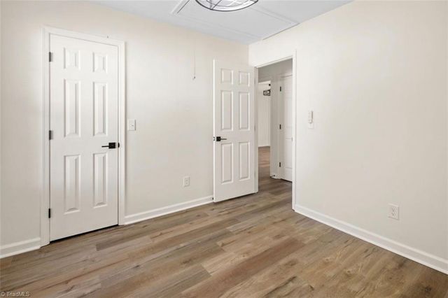813 Valley Oak Drive, Greensboro, NC 27406