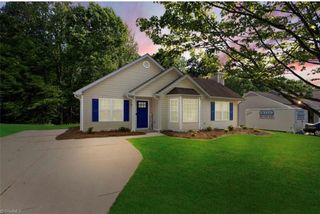 813 Valley Oak Drive, Greensboro, NC 27406