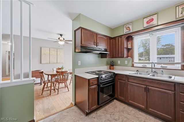 3251 Shadyside Drive, Hubbard, OH 44425
