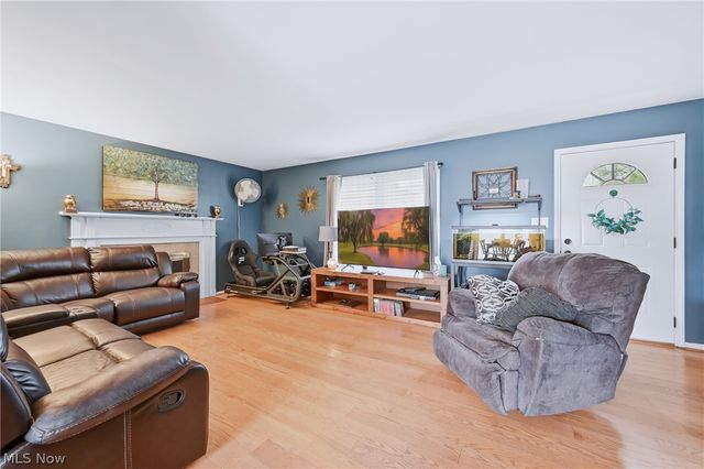 3251 Shadyside Drive, Hubbard, OH 44425