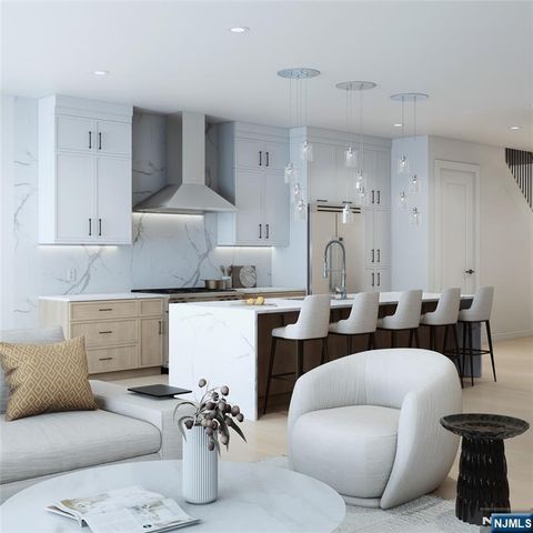 2 Feldman Court 2, Paramus, NJ 07652