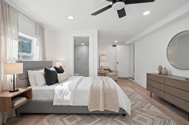 9402 W CLUSTER AVENUE, Tampa, FL 33615