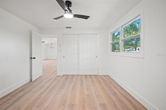 9402 W CLUSTER AVENUE, Tampa, FL 33615