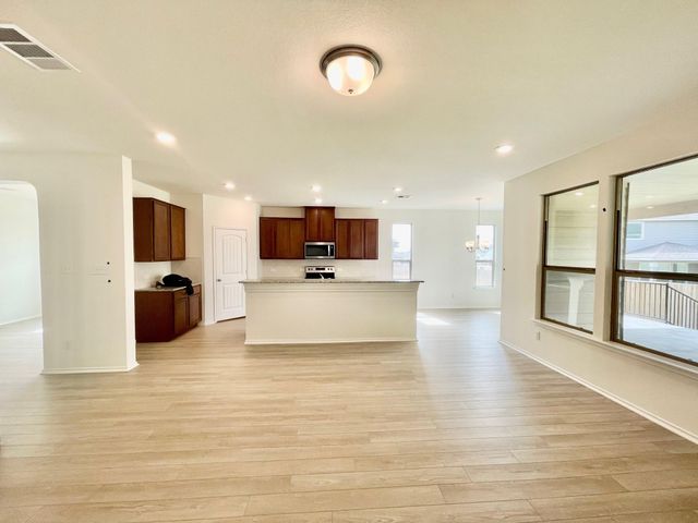 163 McGinnis TRL, Kyle, TX 78640