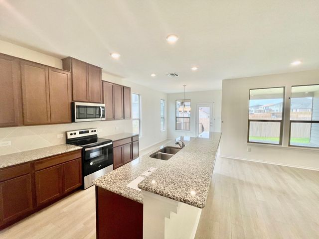 163 McGinnis TRL, Kyle, TX 78640