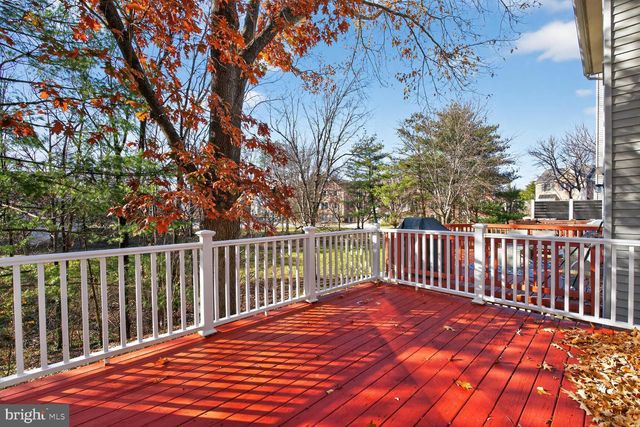 8060 MORNING MEADOW CT, Alexandria, VA 22315